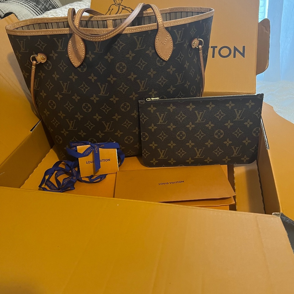 Louis Vuitton Neverfull MM